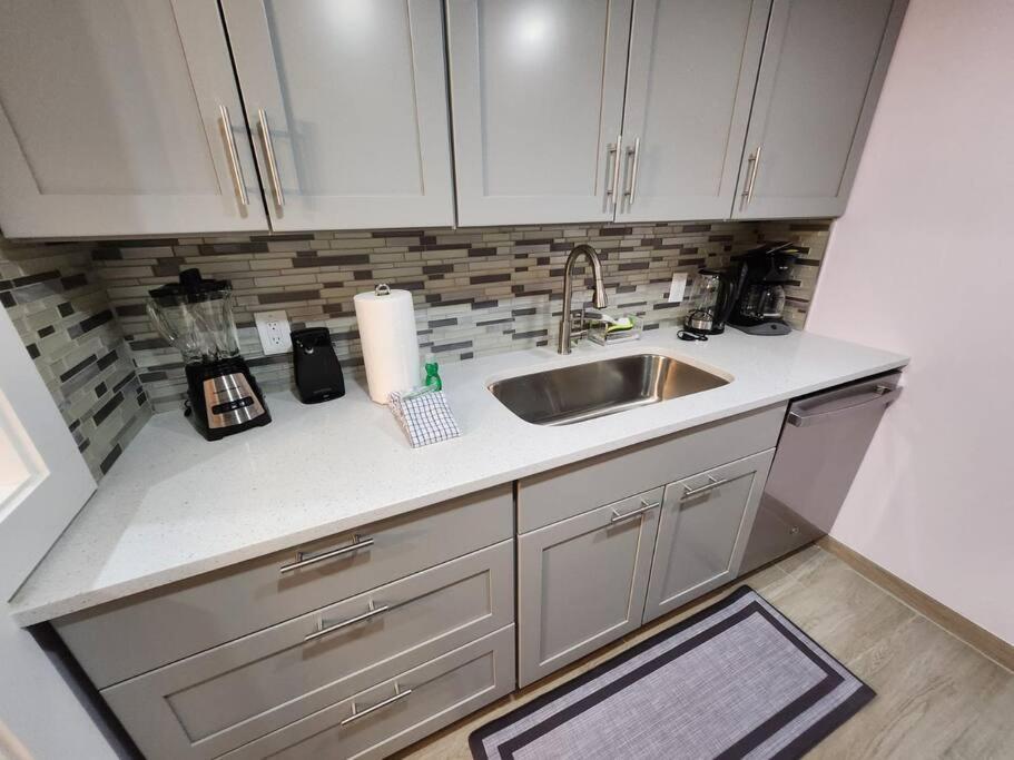 Modern Island Serenity!-Pet-Friendly Villa Hilton Head Island Eksteriør billede